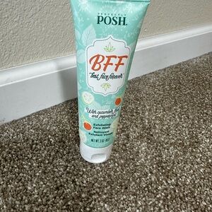 Perfectly Posh Green Exfoliant Scrub